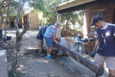 Manungu Picnic area and Ponweni Camp